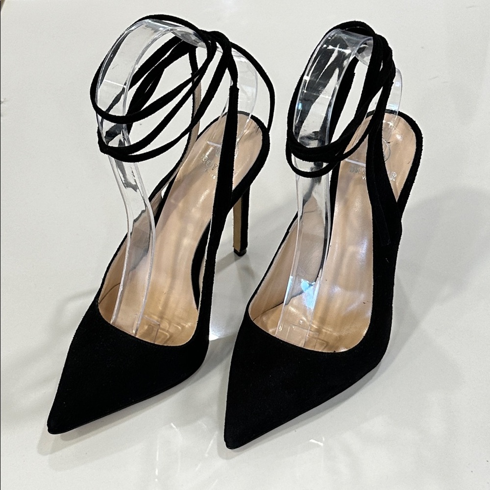 New Brother Vellies Black Heels with Pointed Toe and Stiletto Heel